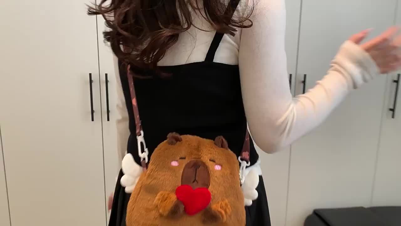 1pc Women'S Cute Capybara Crossbody Bag with Angel Wings & Heart - Plush Cartoon Design, Brown Faux Fur, Zipper Closure, Polyester Lined, Animal-Themed Shoulder Bag for Casual Outings, Cute Crossbody Ba