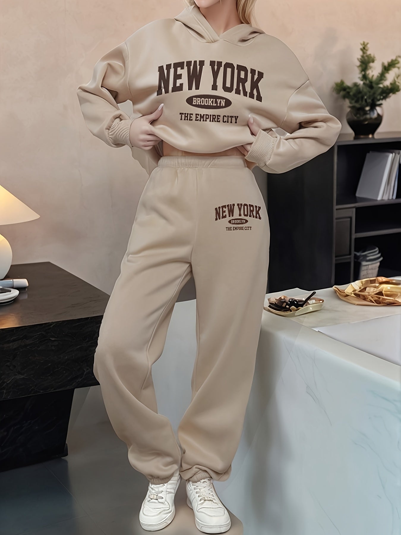 Comfortable Two-Piece jogging 2-pice set perfect birthday gift for Friends and Family