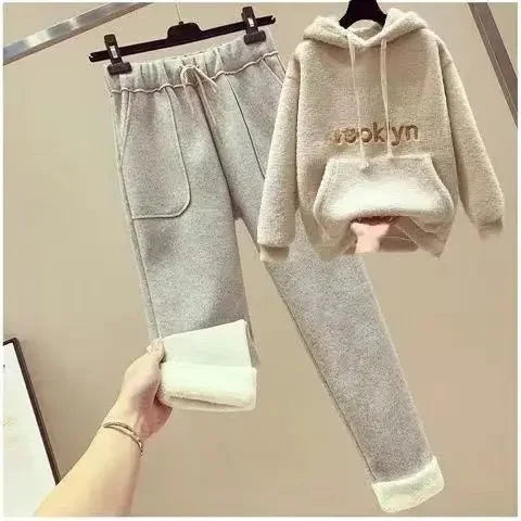 Thickened Lamb Velvet Set Women's Autumn Winter New Embroidery Sweatshirt Women plus Wool Wide Leg Pants Women Two Piece Set