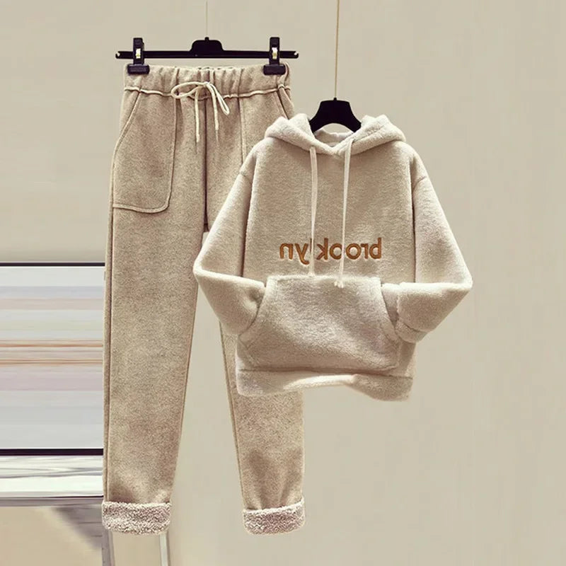 Thickened Lamb Velvet Set Women's Autumn Winter New Embroidery Sweatshirt Women plus Wool Wide Leg Pants Women Two Piece Set