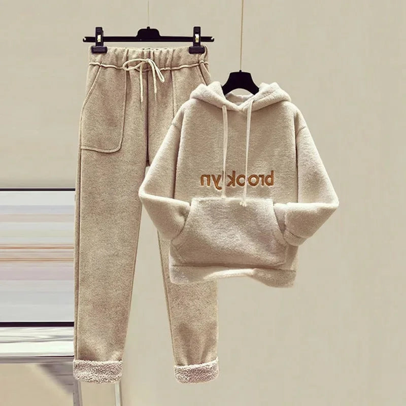 Thickened Lamb Velvet Set Women's Autumn Winter New Embroidery Sweatshirt Women plus Wool Wide Leg Pants Women Two Piece Set